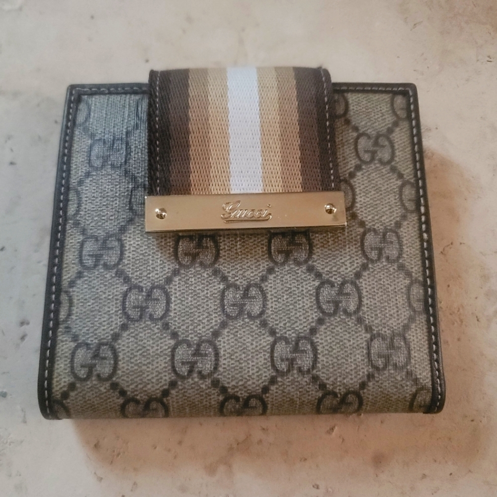 GUCCI Ladies Fold Wallet Brown Monogram & Web Detail